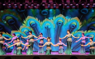 第三届“石榴杯”筑牢中华民族共同体意识文化节联谊晚会